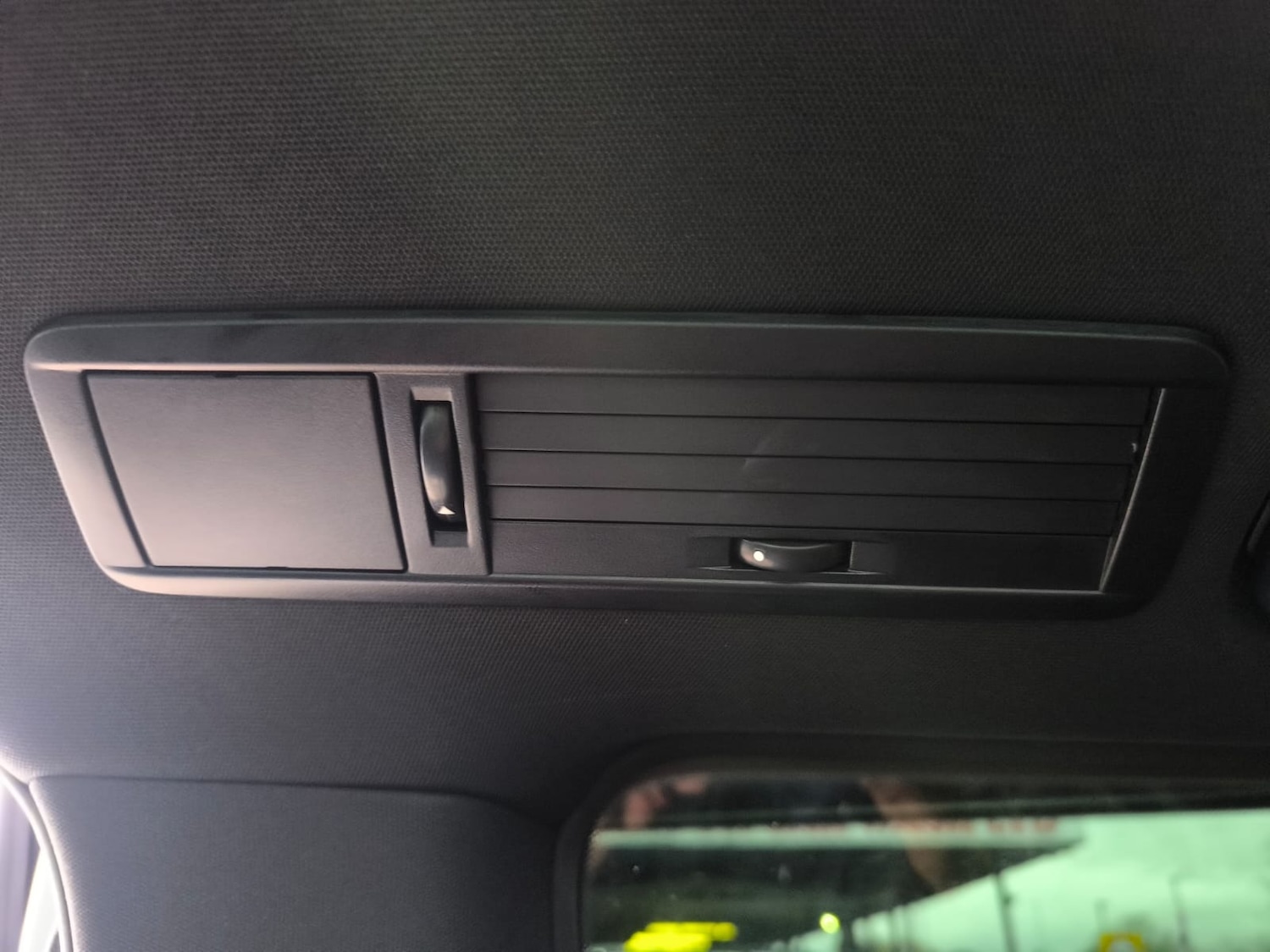 Used Mercedes-Benz V-Class 2017 for sale - 76932234: Photo 34