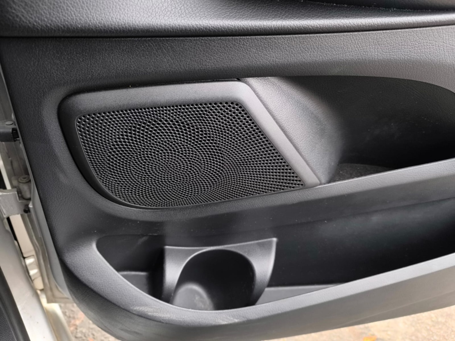 Used Mercedes-Benz V-Class 2017 for sale - 76932234: Photo 41