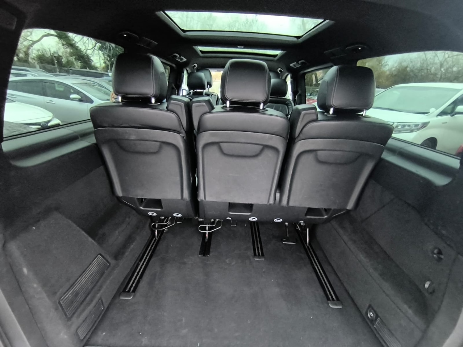 Used Mercedes-Benz V-Class 2017 for sale - 76932234: Photo 45