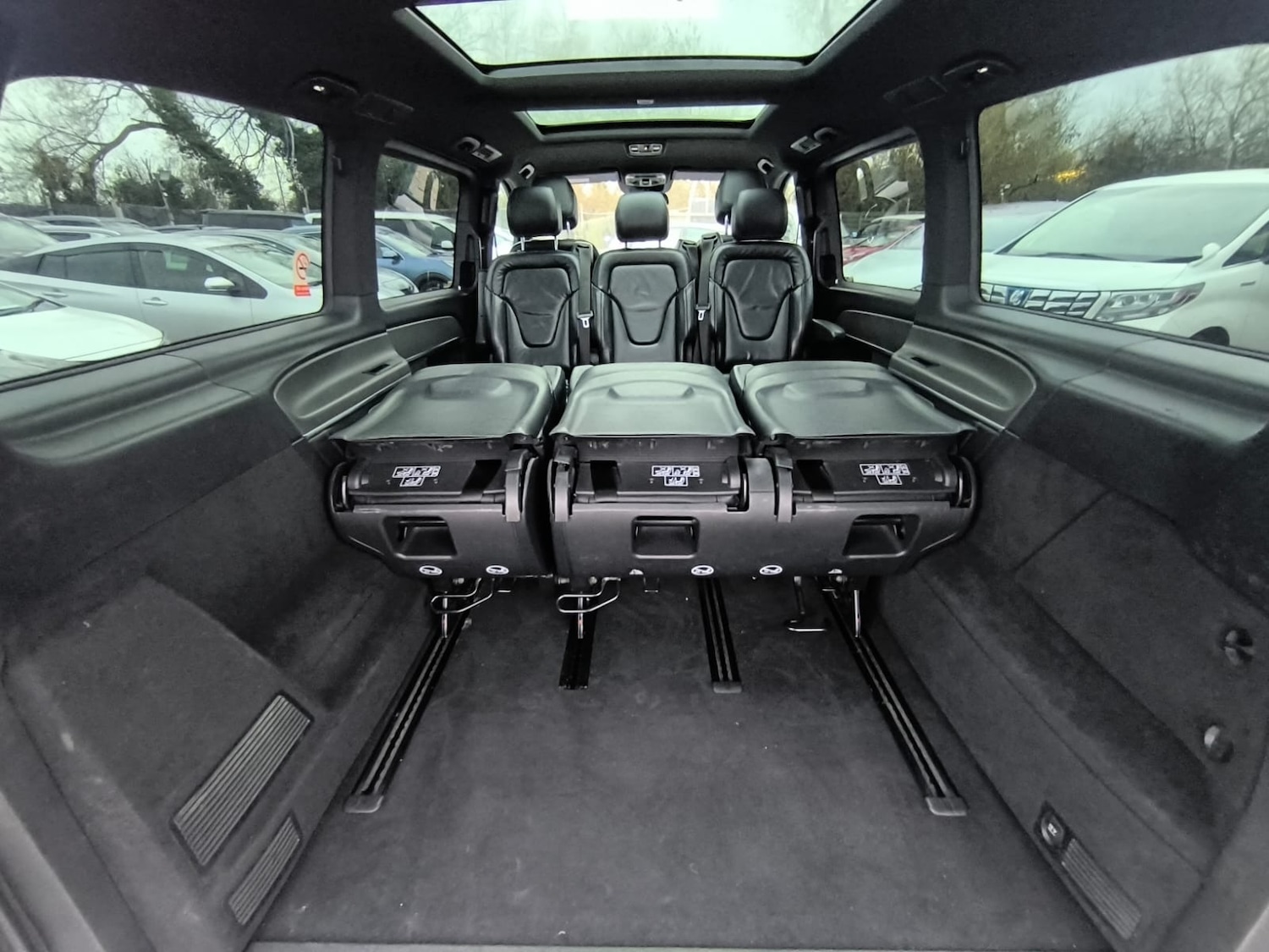 Used Mercedes-Benz V-Class 2017 for sale - 76932234: Photo 47