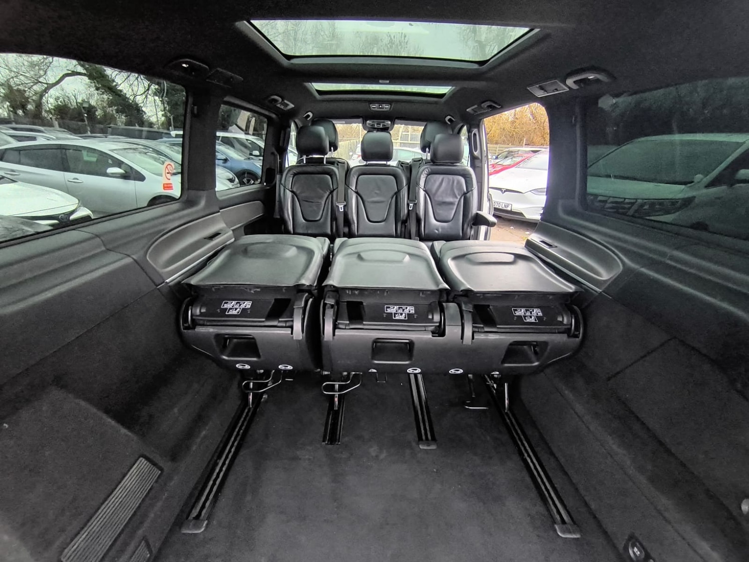 Used Mercedes-Benz V-Class 2017 for sale - 76932234: Photo 48