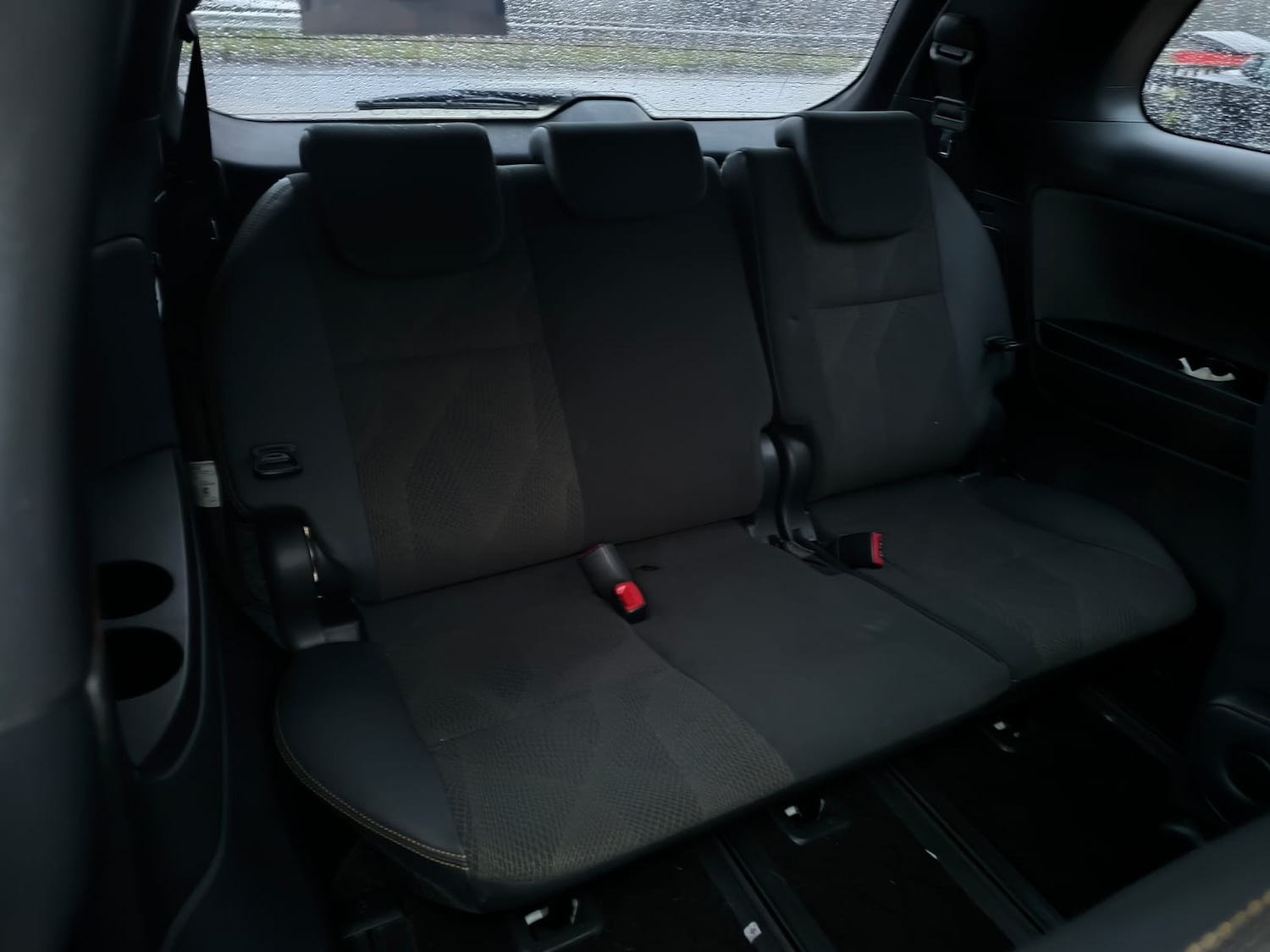 Used Toyota Estima 2018 for sale - 77195233: Photo 12