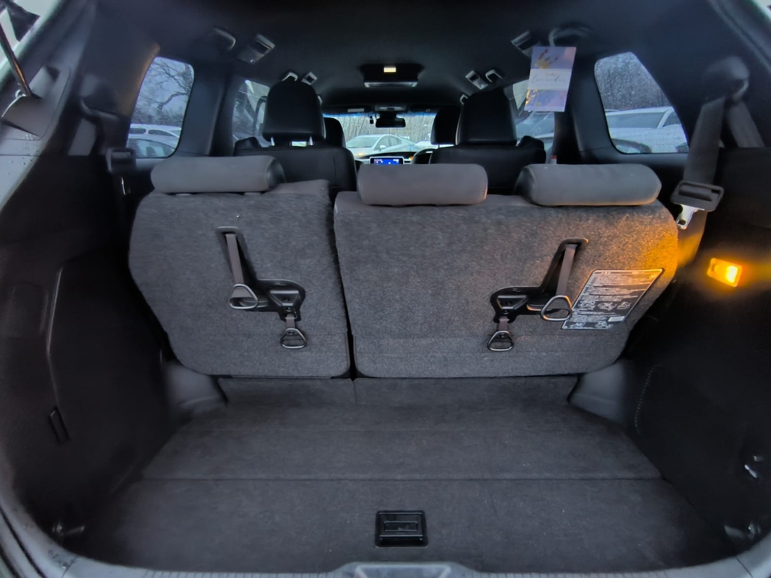 Used Toyota Estima 2018 for sale - 77195233: Photo 30