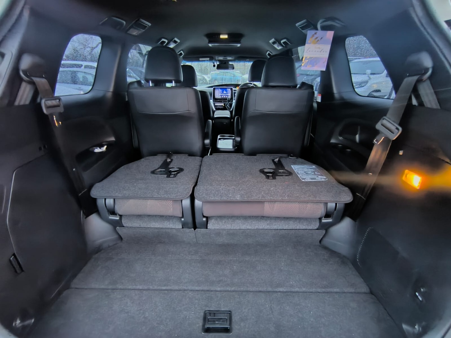 Used Toyota Estima 2018 for sale - 77195233: Photo 32