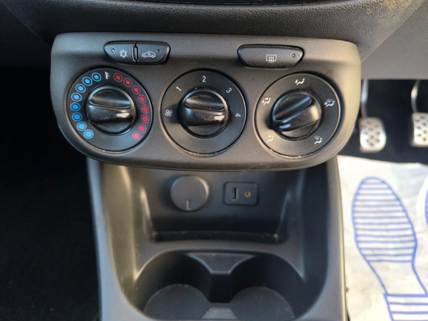 Used Vauxhall Corsa 2015 for sale - 78054292: Photo 23