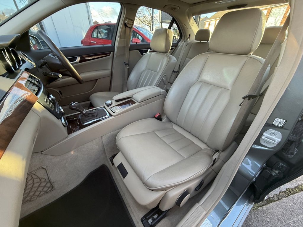 Used Mercedes-Benz C Class 2011 for sale - 77084786: Photo 29