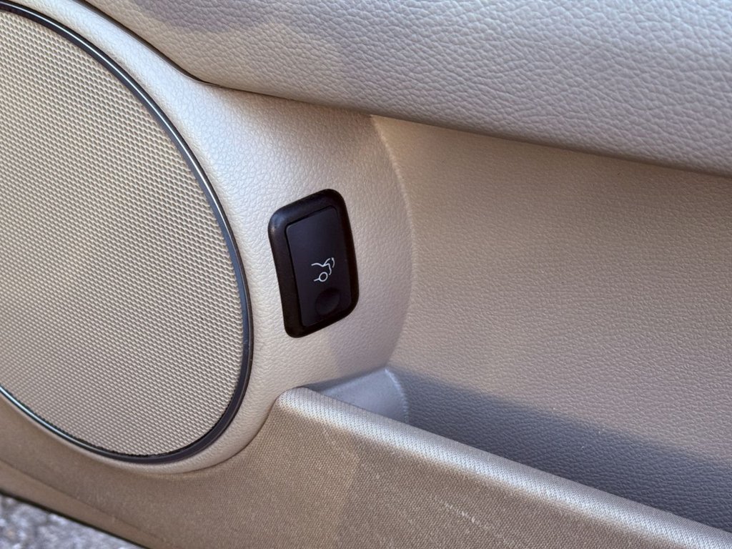 Used Mercedes-Benz C Class 2011 for sale - 77084786: Photo 40