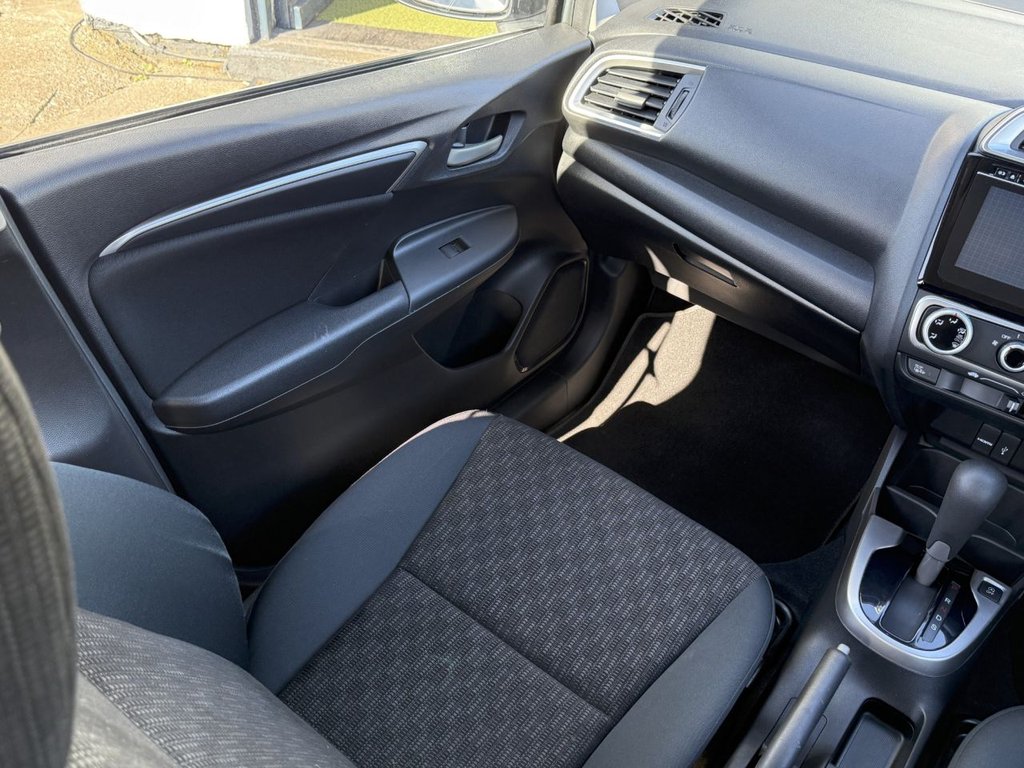 Used Honda Jazz 2017 for sale - 77891249: Photo 19