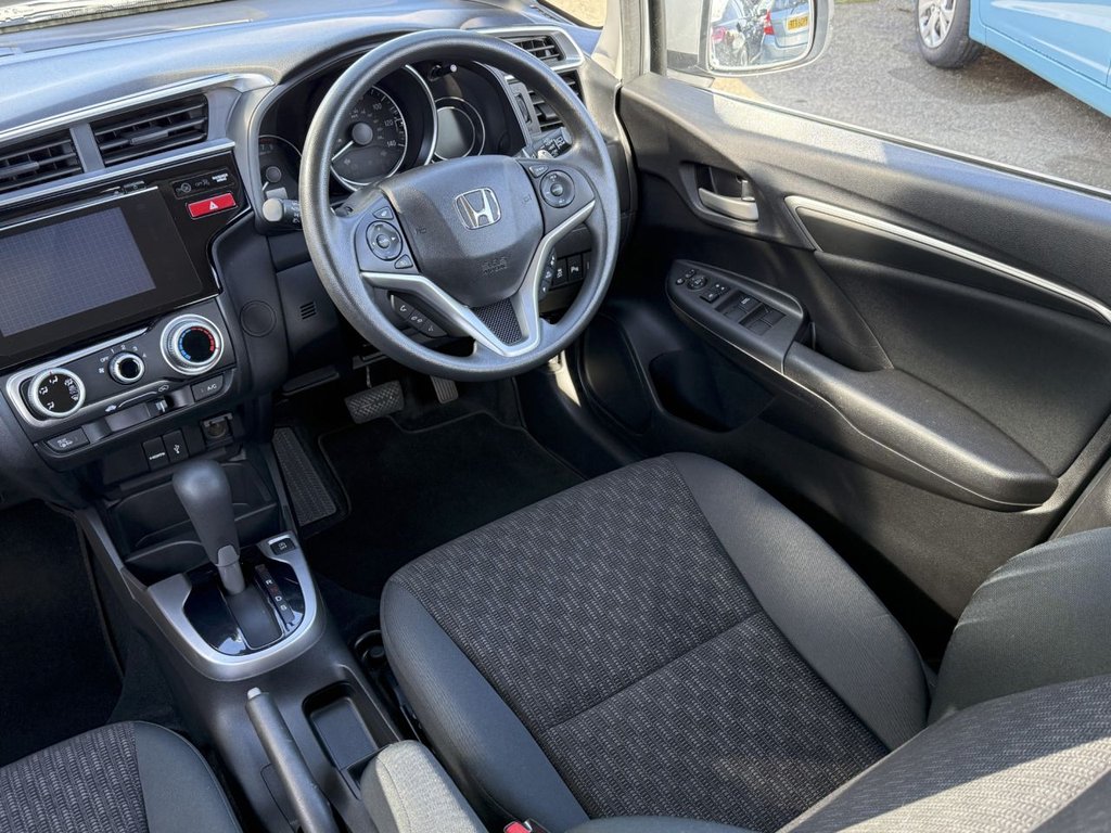 Used Honda Jazz 2017 for sale - 77891249: Photo 20