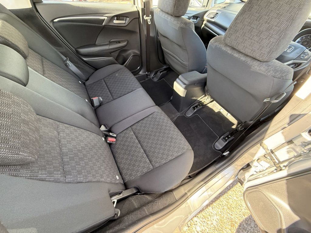 Used Honda Jazz 2017 for sale - 77891249: Photo 28