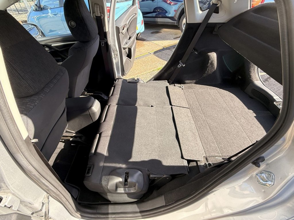 Used Honda Jazz 2017 for sale - 77891249: Photo 30