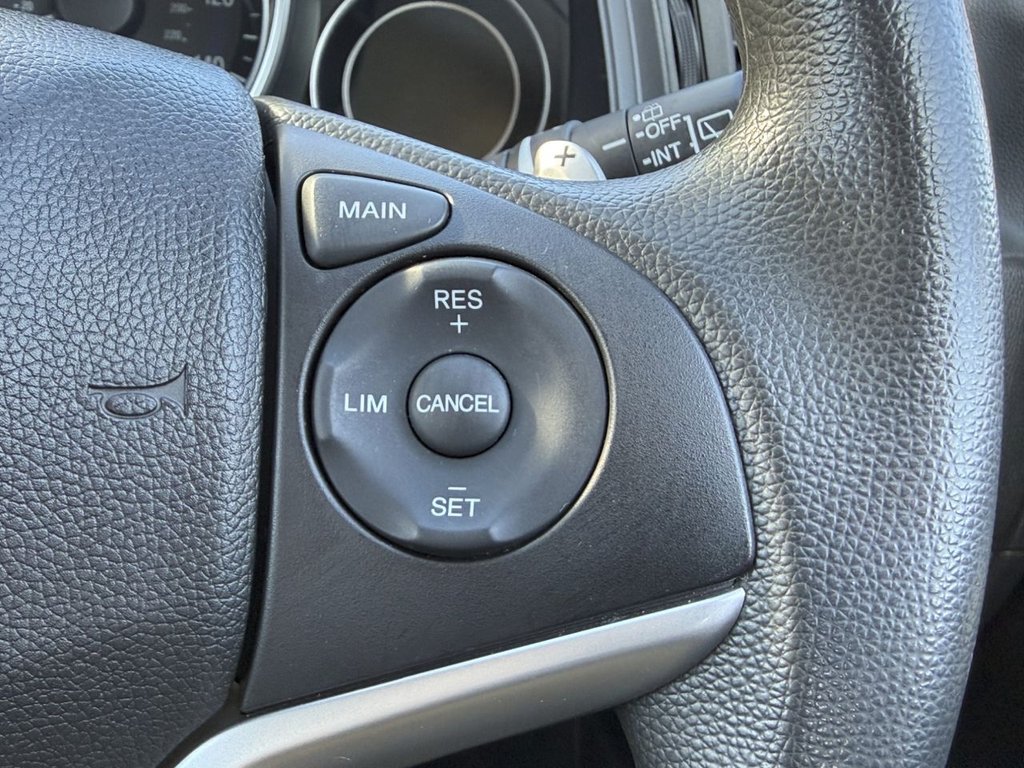 Used Honda Jazz 2017 for sale - 77891249: Photo 38