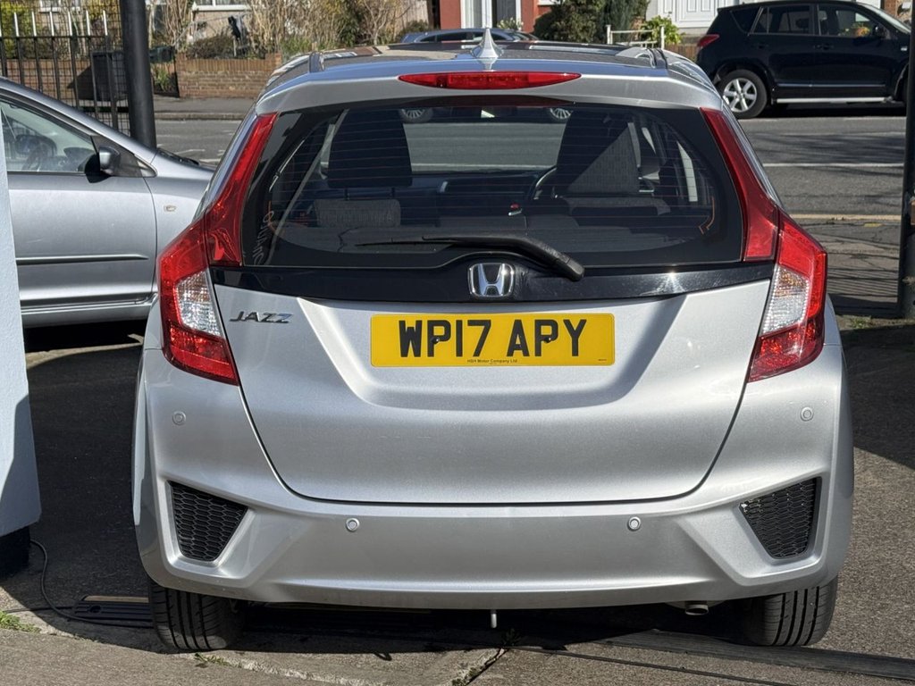 Used Honda Jazz 2017 for sale - 77891249: Photo 8