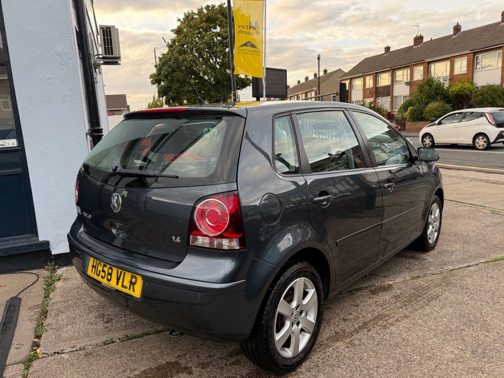 Used Volkswagen Polo 2009 for sale - 76287167: Photo 5