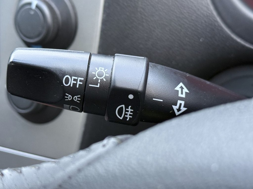 Used Honda Civic 2005 for sale - 77621605: Photo 28