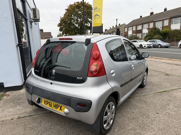 Used Peugeot 107 2011 for sale - 76323057: Photo 11