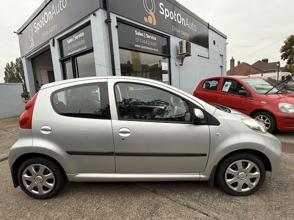 Used Peugeot 107 2011 for sale - 76323057: Photo 12
