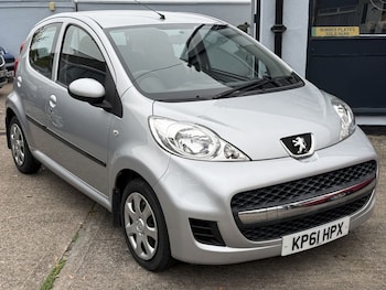 Used Peugeot 107 2011 for sale - 76323057: Photo 2