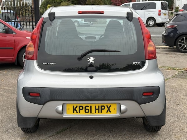 Used Peugeot 107 2011 for sale - 76323057: Photo 9