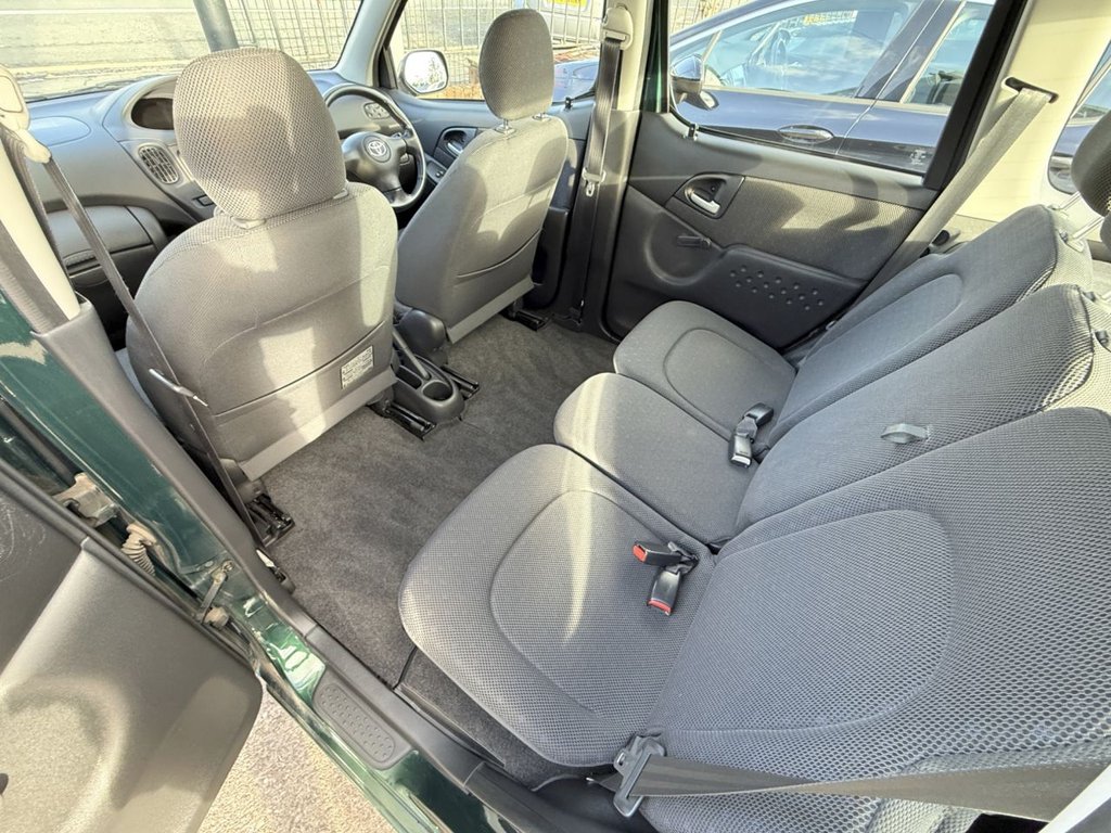 Used Toyota Yaris Verso 2005 for sale - 76867729: Photo 17