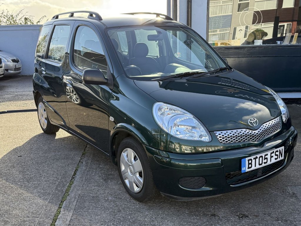 Used Toyota Yaris Verso 2005 for sale - 76867729: Photo 2