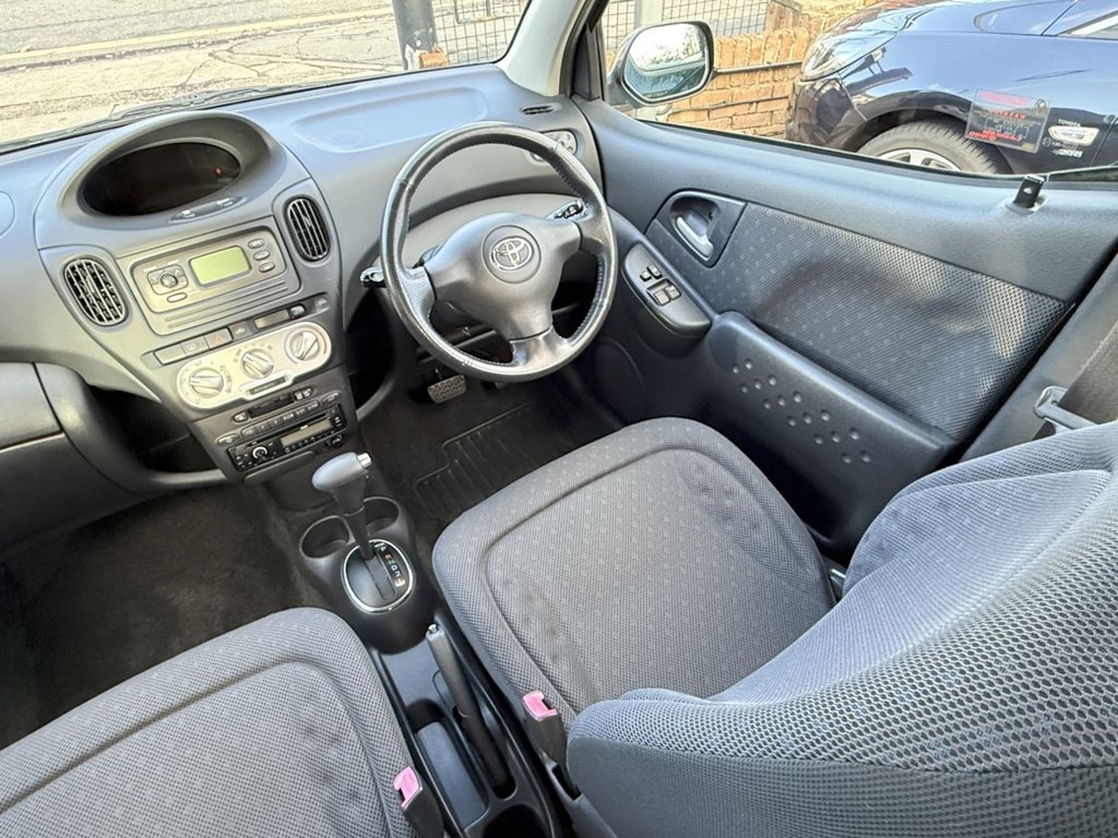 Used Toyota Yaris Verso 2005 for sale - 76867729: Photo 24