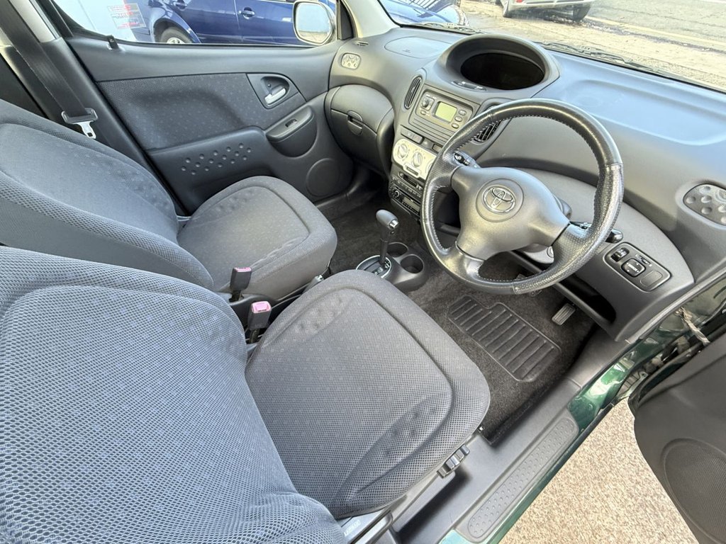 Used Toyota Yaris Verso 2005 for sale - 76867729: Photo 25