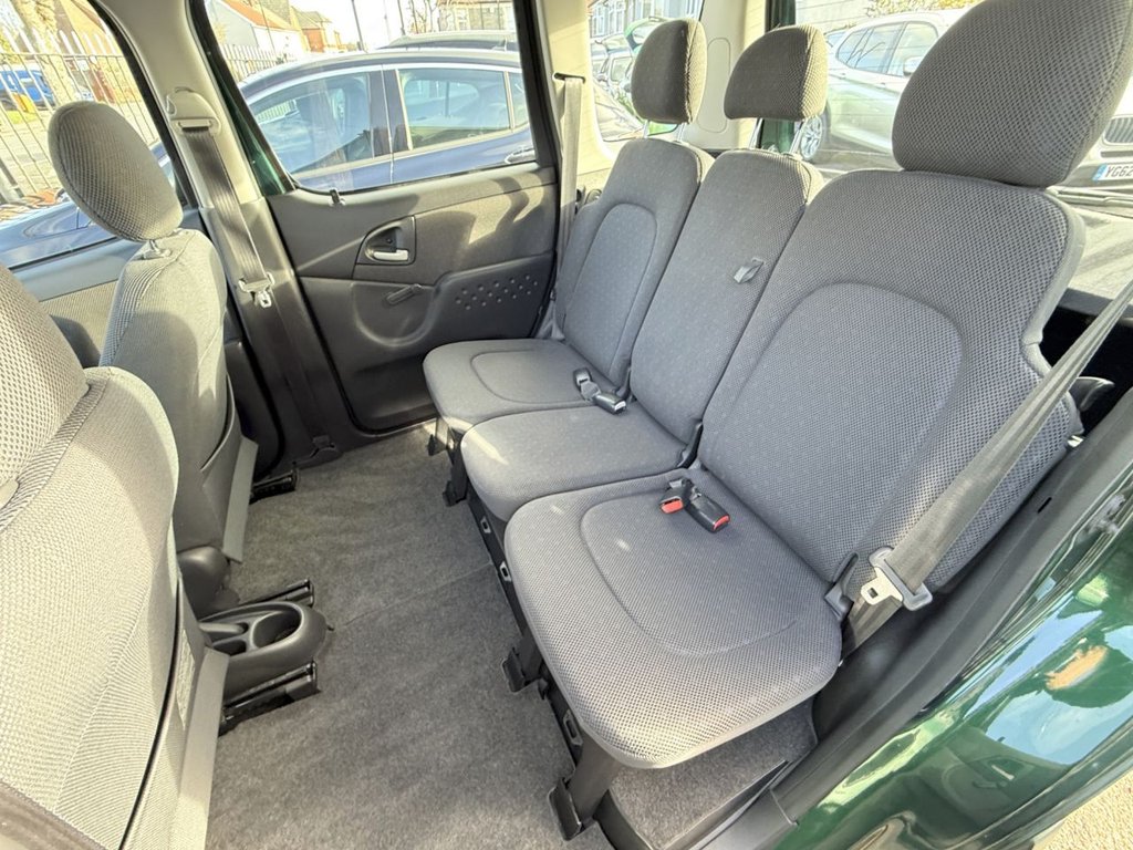 Used Toyota Yaris Verso 2005 for sale - 76867729: Photo 28