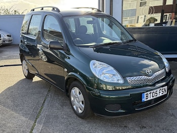 Used Toyota Yaris Verso 2005 for sale - 76867729: Photo
