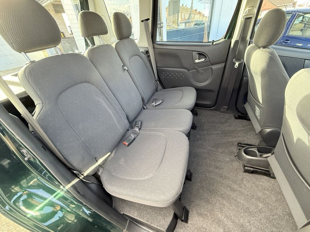 Used Toyota Yaris Verso 2005 for sale - 76867729: Photo 30