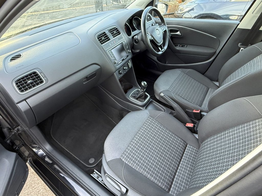 Used Volkswagen Polo 2015 for sale - 76848313: Photo 17