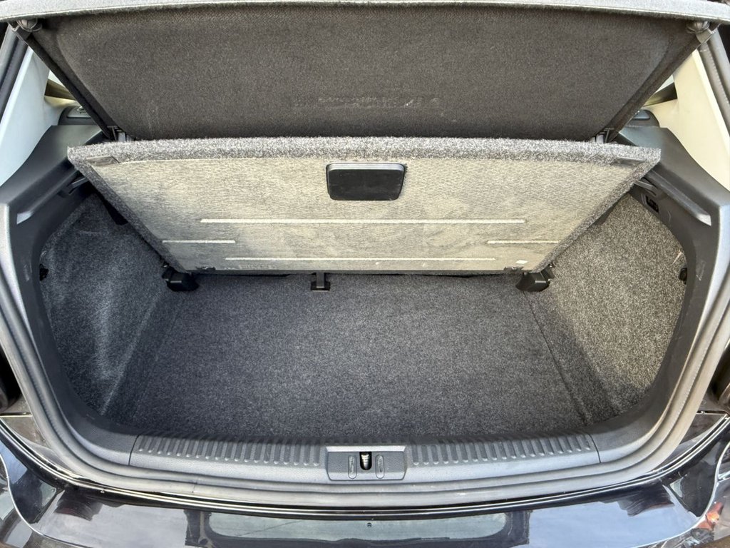 Used Volkswagen Polo 2015 for sale - 76848313: Photo 34