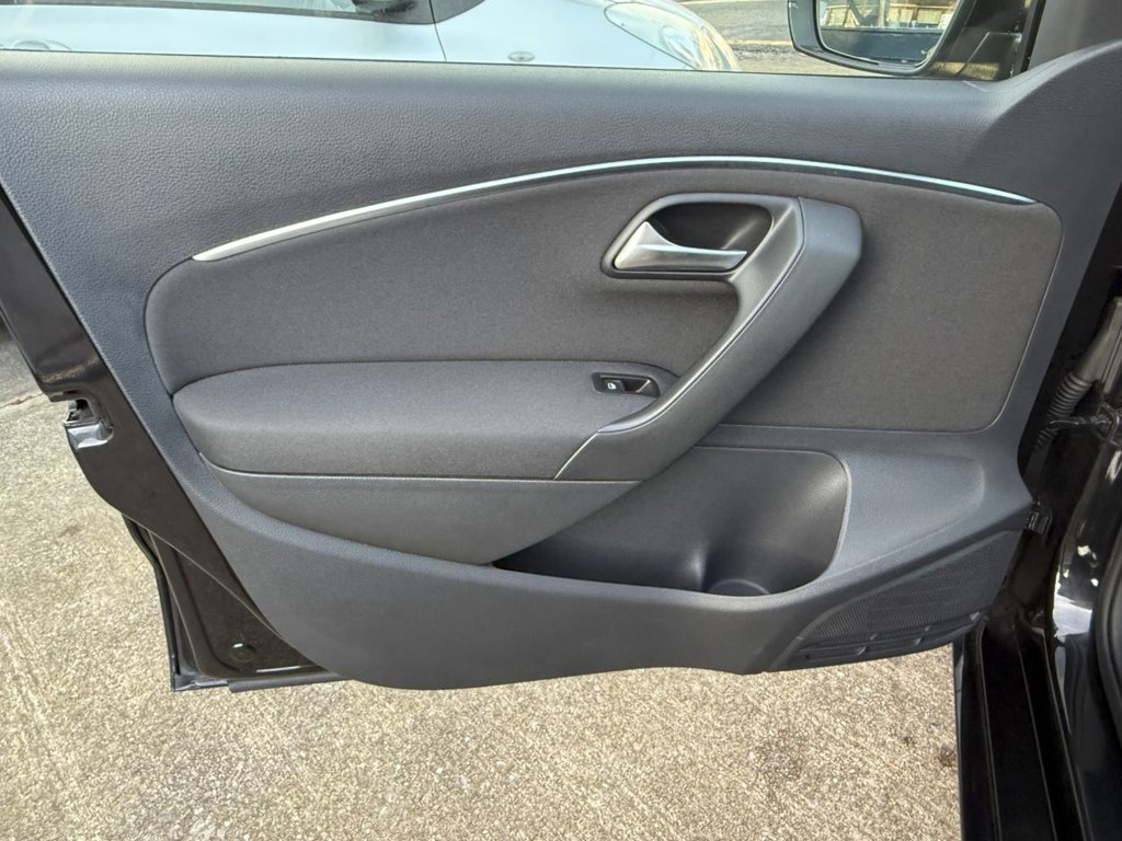 Used Volkswagen Polo 2015 for sale - 76848313: Photo 35