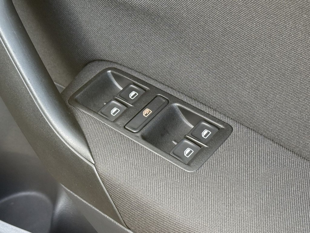 Used Volkswagen Polo 2015 for sale - 76848313: Photo 39