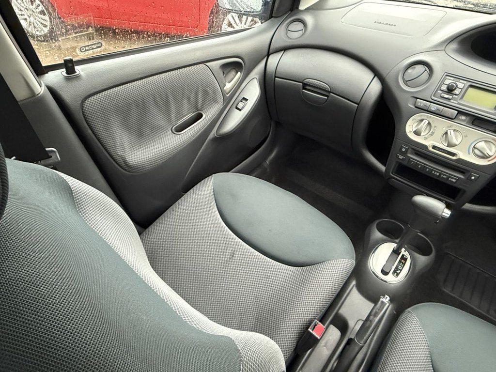 Used Toyota Yaris 2005 for sale - 76439193: Photo 21