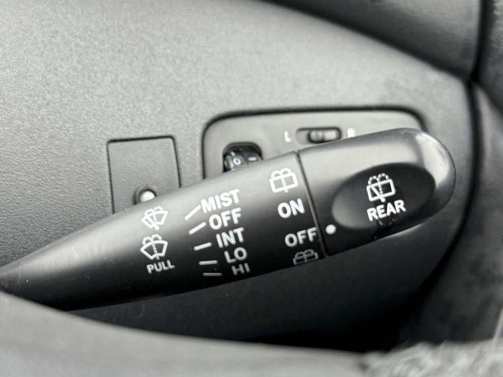 Used Toyota Yaris 2005 for sale - 76439193: Photo 38