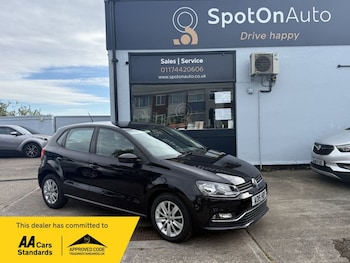 Used Volkswagen Polo 2015 for sale - 79567259: Photo