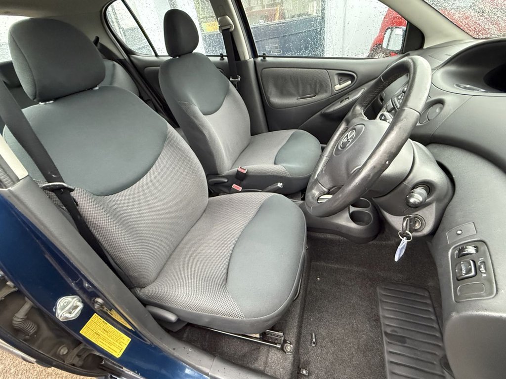 Used Toyota Yaris 2005 for sale - 77084792: Photo 26