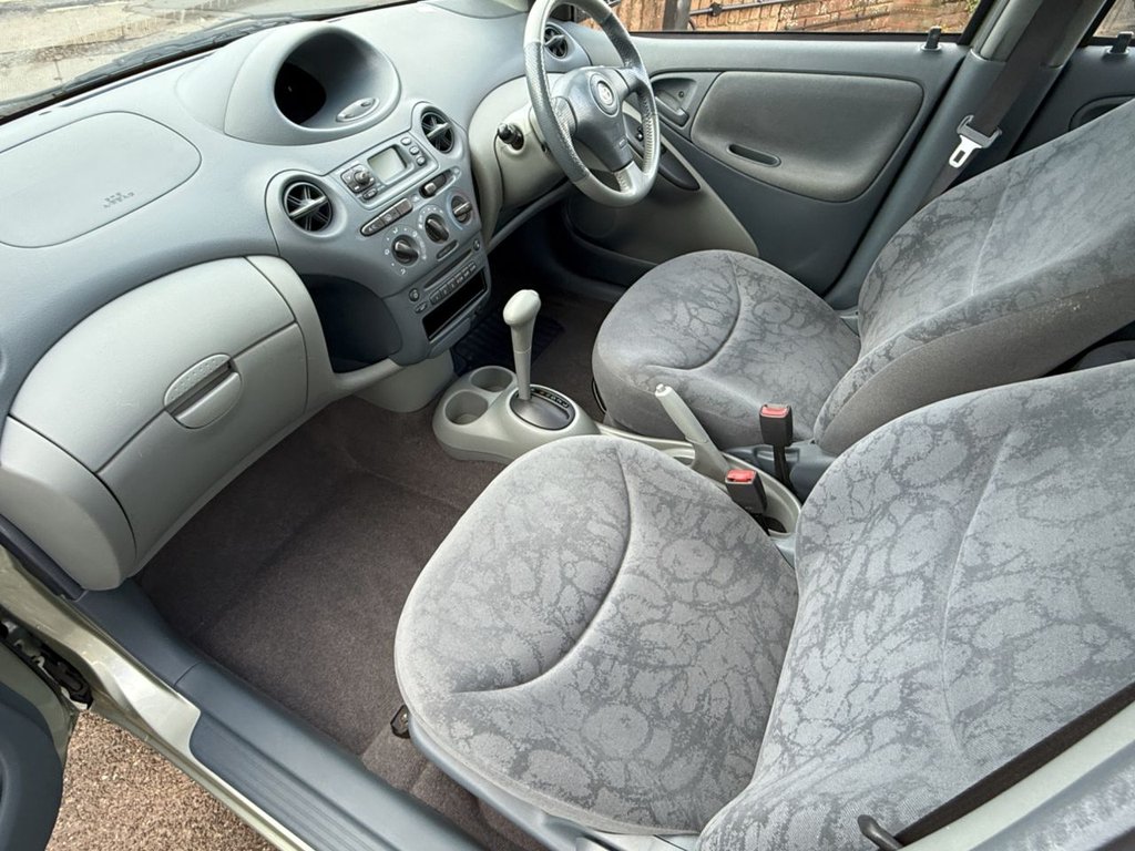 Used Toyota Yaris 2002 for sale - 76439194: Photo 24