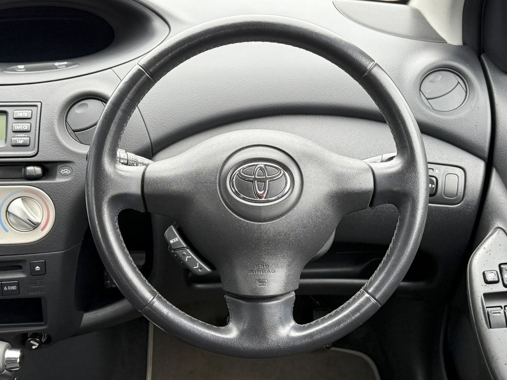 Used Toyota Yaris 2003 for sale - 77212868: Photo 13