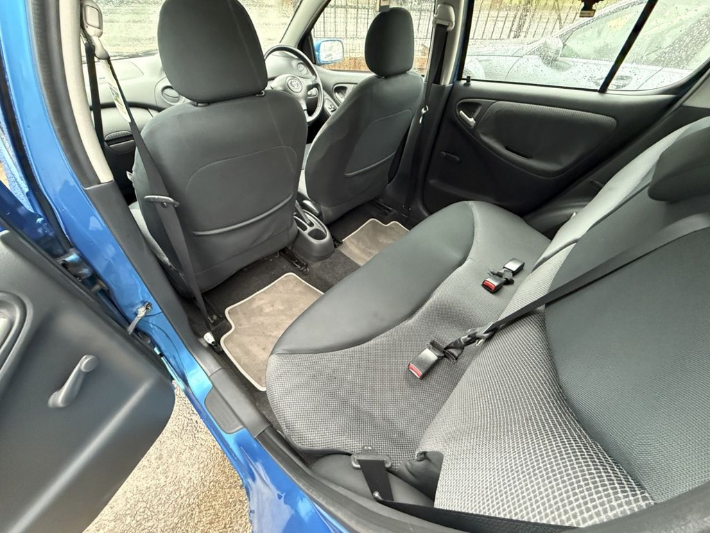 Used Toyota Yaris 2003 for sale - 77212868: Photo 31