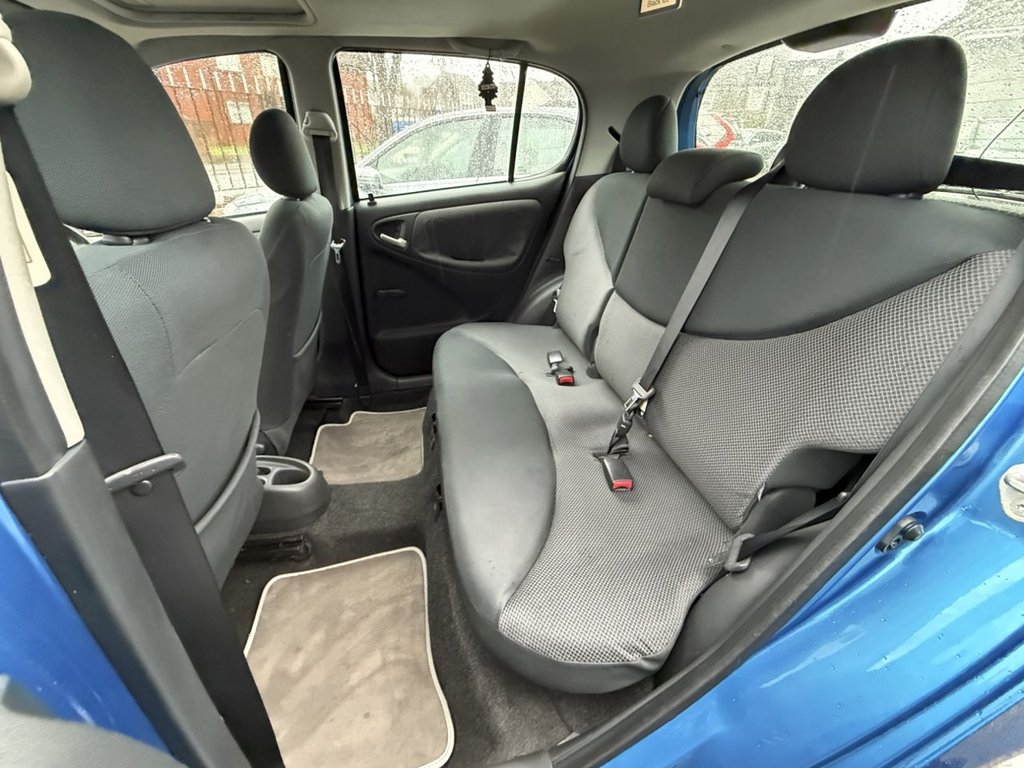 Used Toyota Yaris 2003 for sale - 77212868: Photo 32