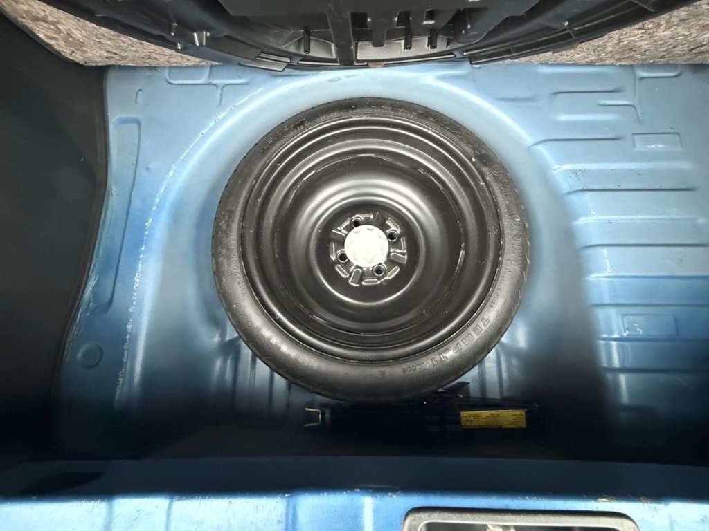 Used Toyota Yaris 2003 for sale - 77212868: Photo 36