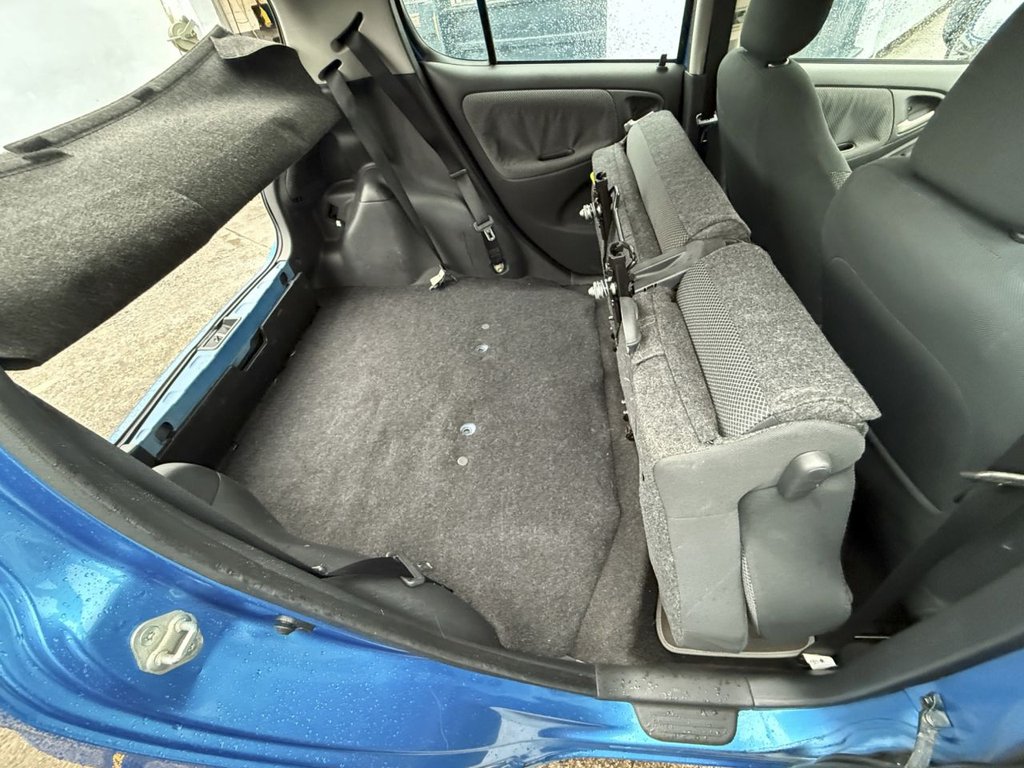 Used Toyota Yaris 2003 for sale - 77212868: Photo 37