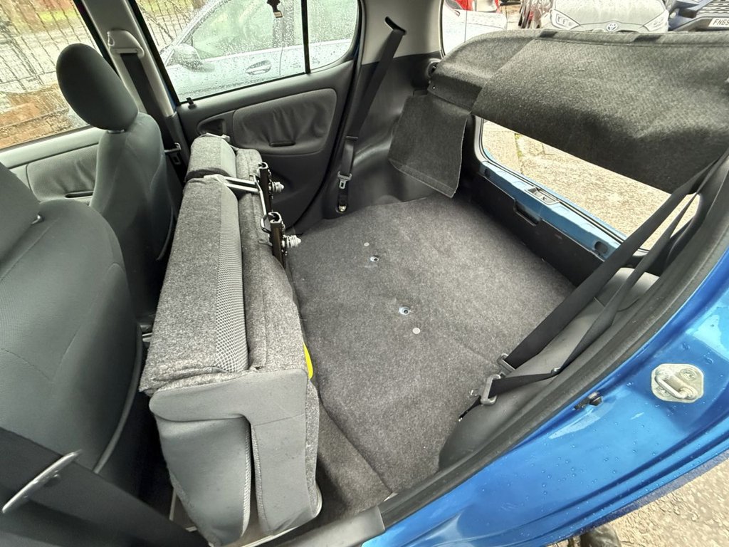 Used Toyota Yaris 2003 for sale - 77212868: Photo 38