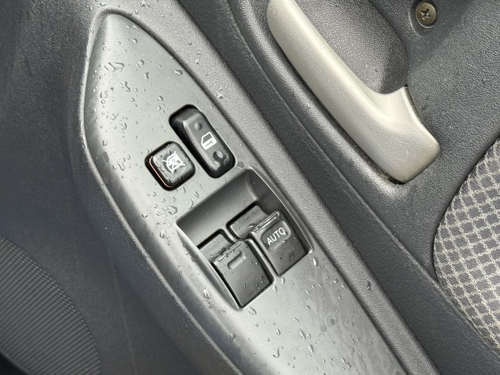 Used Toyota Yaris 2003 for sale - 77212868: Photo 43