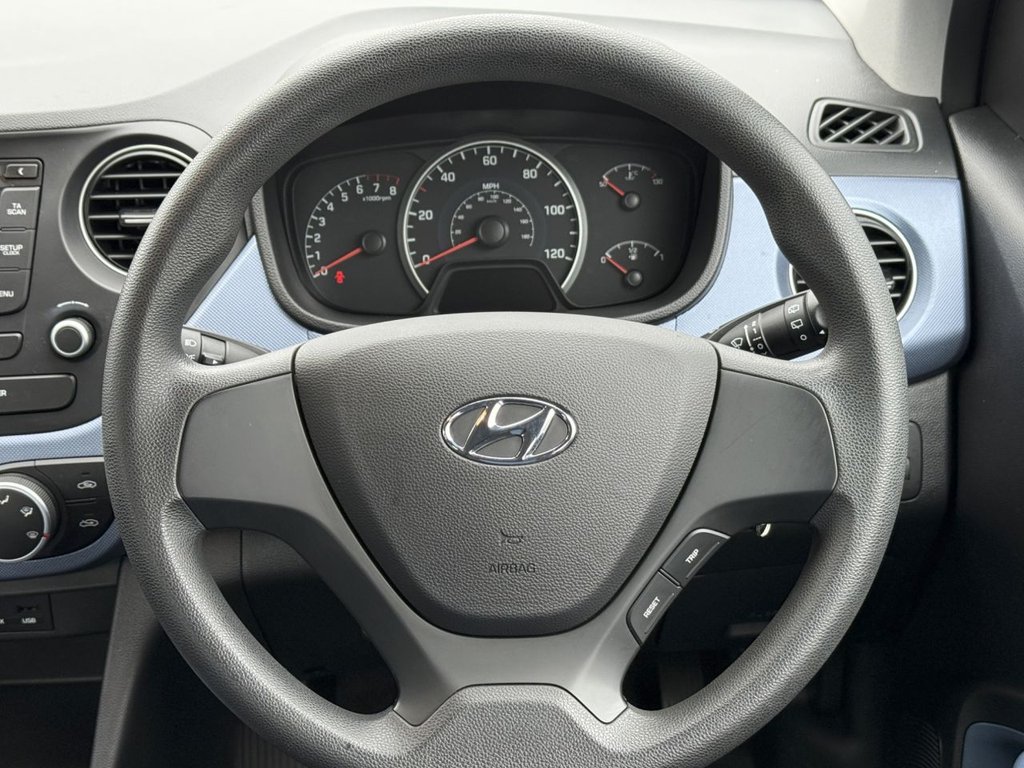 Used Hyundai i10 2015 for sale - 77384626: Photo 11