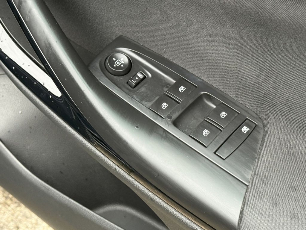 Used Vauxhall Astra 2019 for sale - 76510003: Photo 42