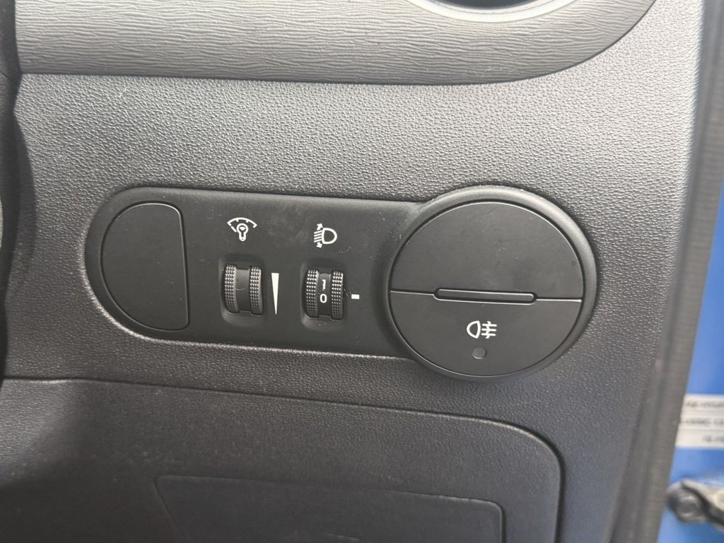 Used Hyundai i10 2009 for sale - 78181197: Photo 30