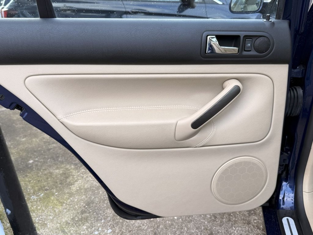 Used Volkswagen Bora 2005 for sale - 77319517: Photo 37